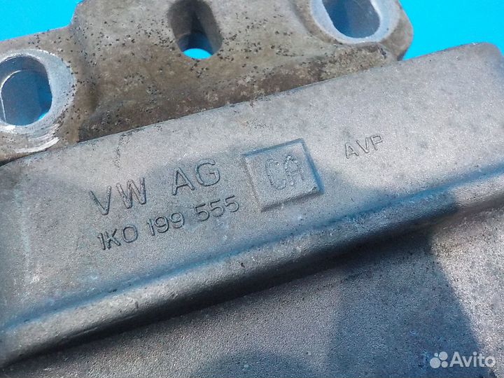 Опора двигателя (подушка) левая skoda Octavia A5