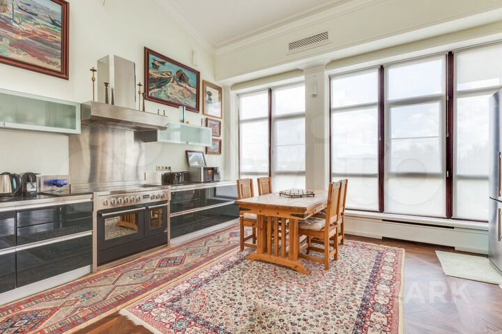 5-к. квартира, 287 м², 4/4 эт.