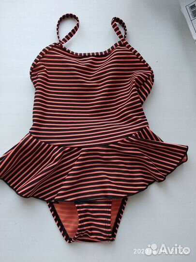 Купальник на девочку 110