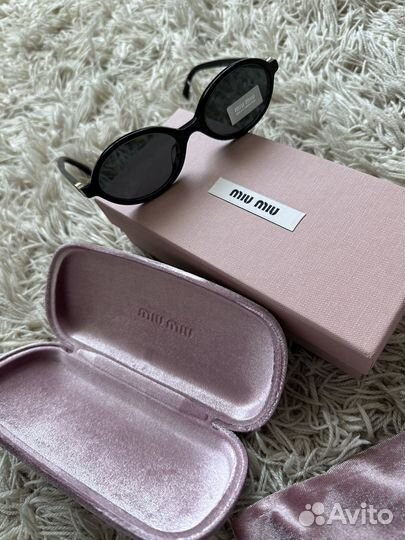 Очки Miu Miu хит сезона