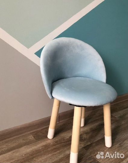 Детский стол и стул