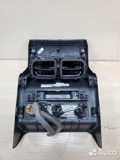 Накладка центральной консоли задняя Velar 2019