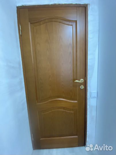 Дверь межкомнатная из массива дерева