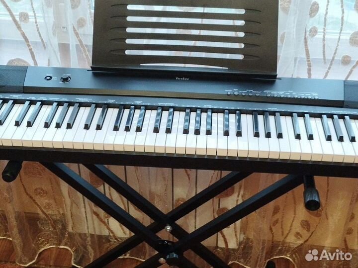 Электронное пианино тестер