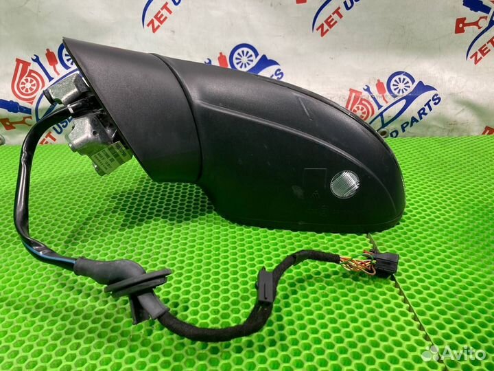Зеркало левое Volkswagen Touareg NF 7P5 crca 2013