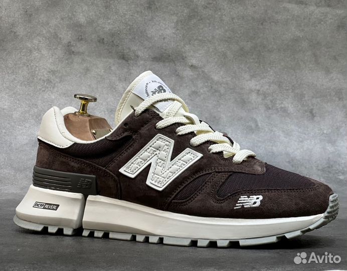 New Balance 1300