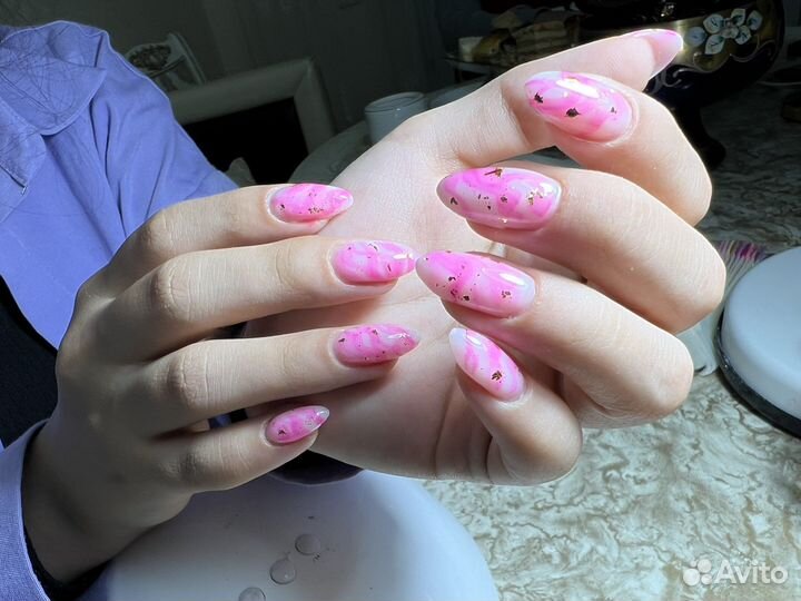 Мастер по маникюру