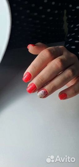 Наращивание ногтей, гель-лак, смарт-педикюр
