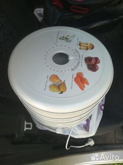 Электрическая сушилка для овошей