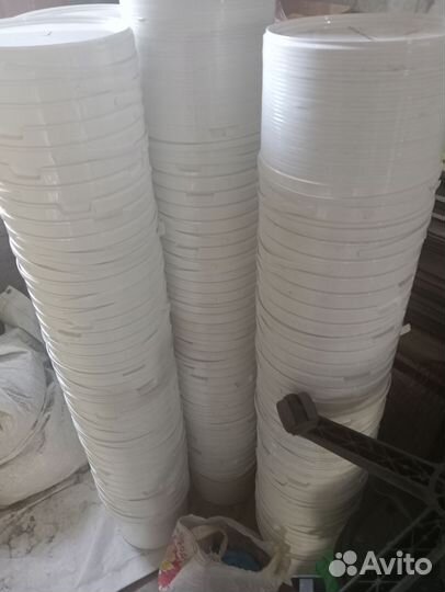 Ведро пластиковое с крышкой 5 литров