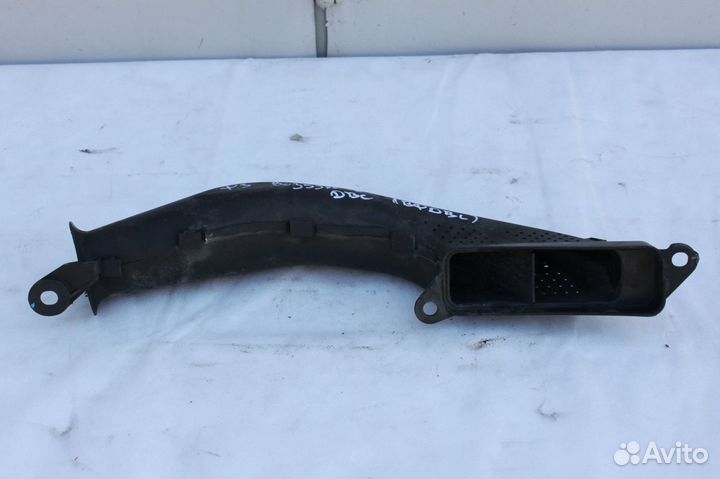 Воздухозаборник воздуховод Форд Фокус 3