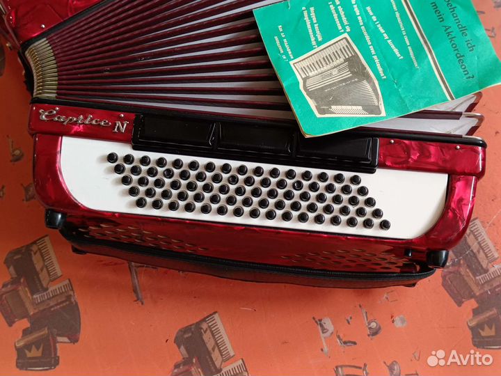 Аккордеон weltmeister caprice N считай новый