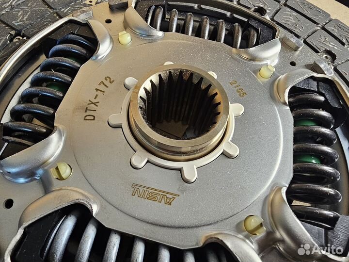 Комплект сцепления Toyota Hilux 2.5-3.0 D-4D 4WD