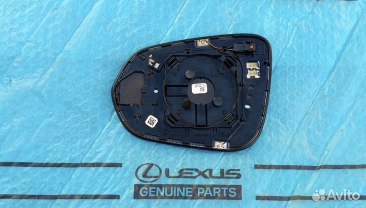 Стекло правого зеркала Лексус RX с антибликом NEW