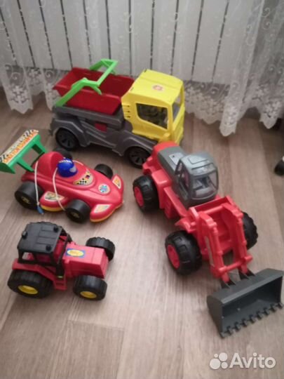 Детский трактор