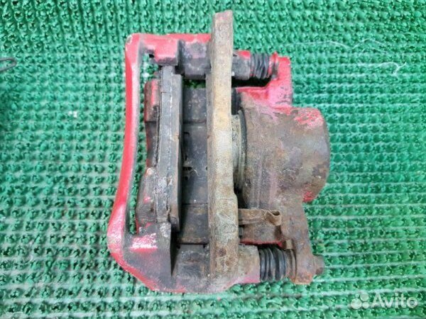 Суппорт передний левый Honda Cr-V 1 RD1 B20B