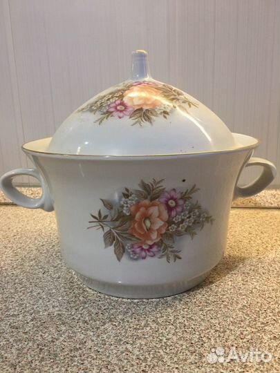 Супница с тремя салатницами