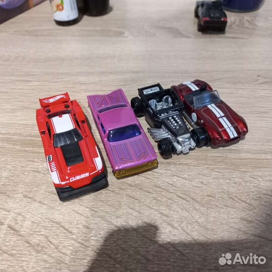 Hot wheels машинки