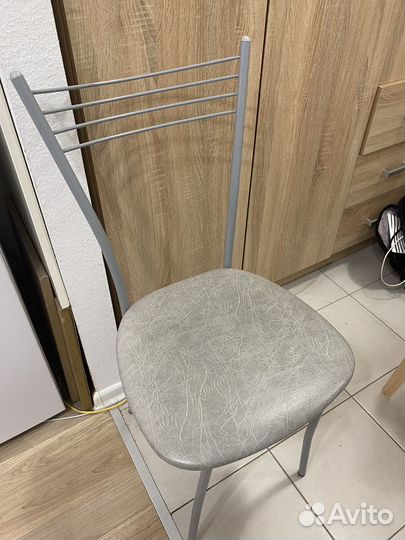 Стул кухонный