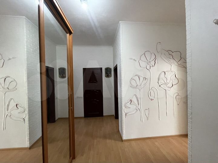 2-к. квартира, 56 м², 1/5 эт.