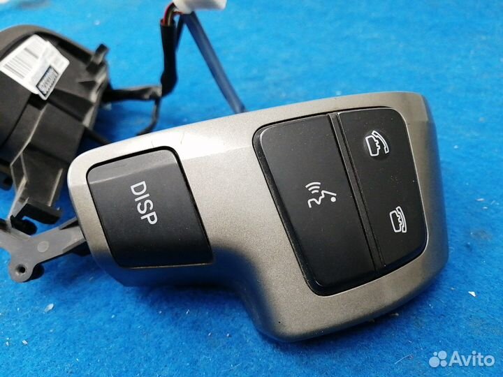 Кнопки на руль 84250-60050 Toyota Land Cruiser