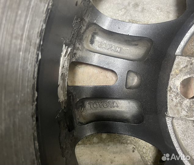 Литые диски 5/150-16. Toyota. LC100