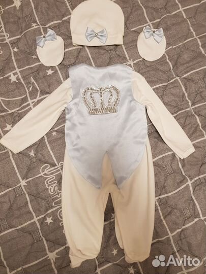 Костюм на выписку