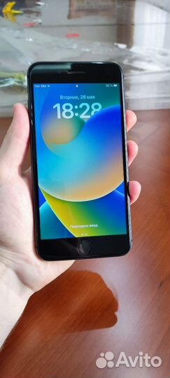 iPhone 8 Plus, 128 ГБ