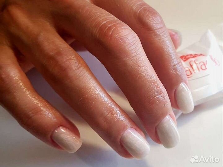 Маникюр педикюр и ламинирование, бровей и ресниц