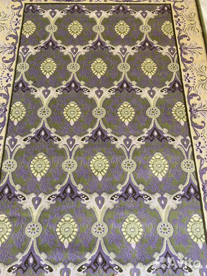 Ковер шерстяной новый