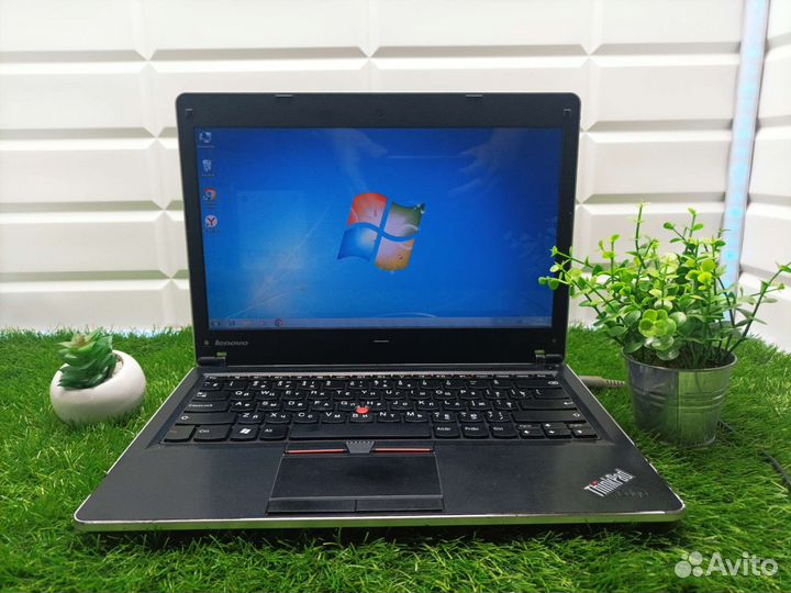 Ноутбук Lenovo ThinkPad Edge 11 с гарантией