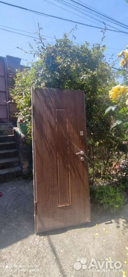 Дверь входная металлическая