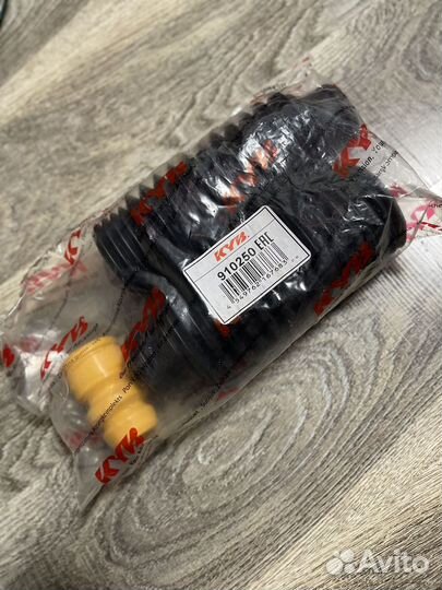 Пыльник и отбойник амортизаторы