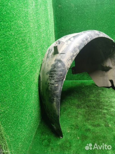 Подкрылок задний левый Citroen C4 седан 1.6 116Л.С