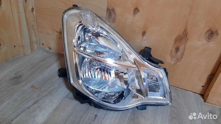 Фара Nissan Almera g15