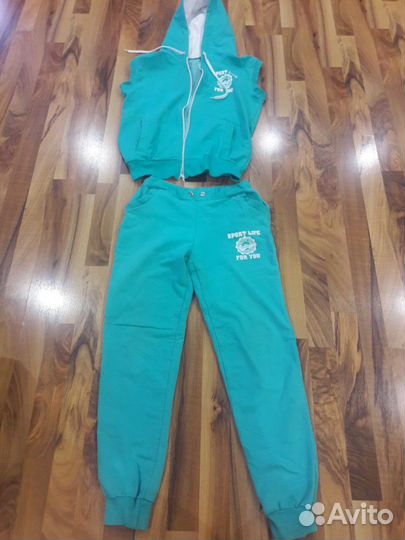 Спортивный костюм