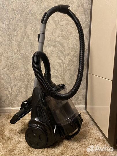 Пылесос Scarlett