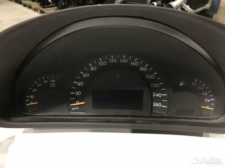 Панель приборов Mercedes E W203 2.2 CDI