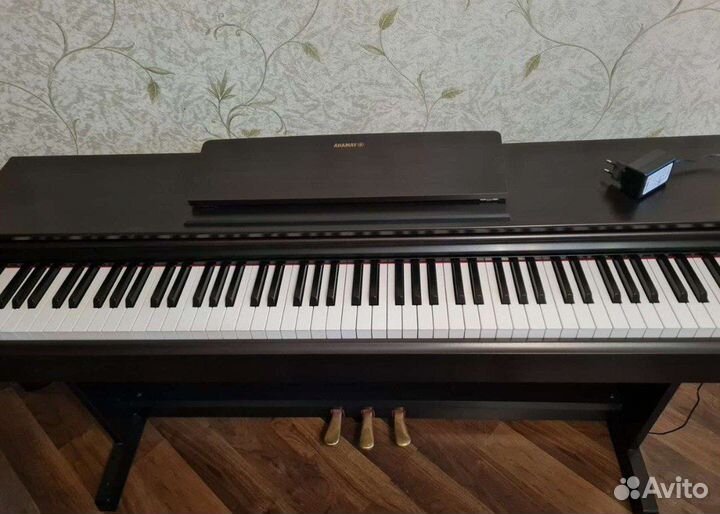Цифровое пианино Yamaha YDP143