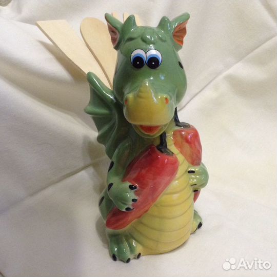 Керамическая фигурка- подставка 