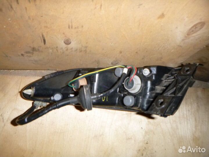 Фонарь задний наружный левый honda civic 5D 2006