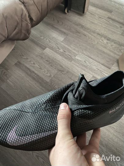 Футбольные бутсы Nike