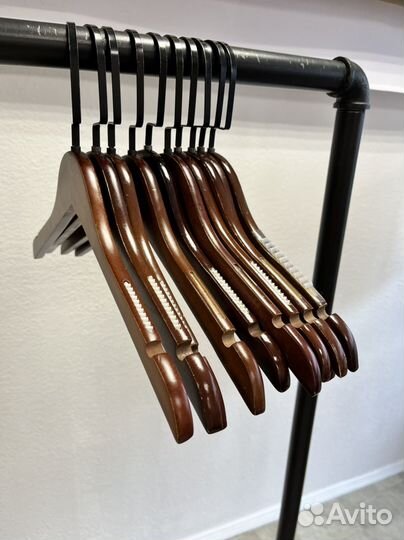 Плечики для одежды деревянные