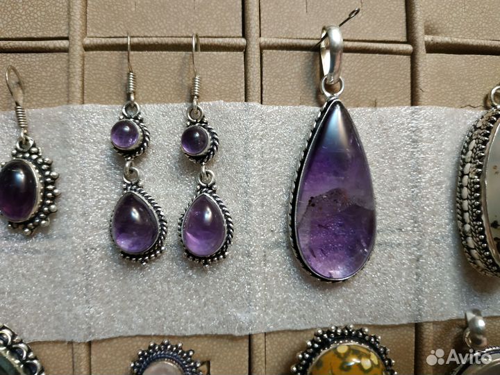 Бижутерия с натуральными камнями