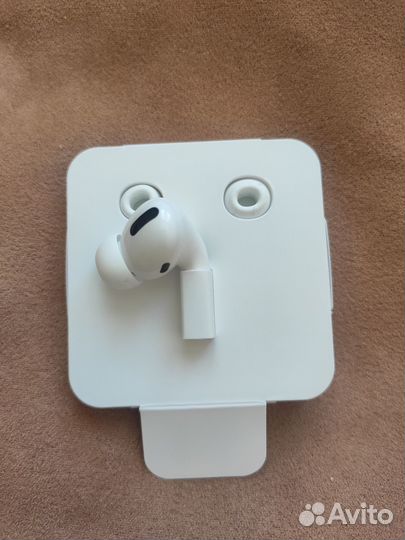 AirPods Pro наушник правый (абсолютно новый)