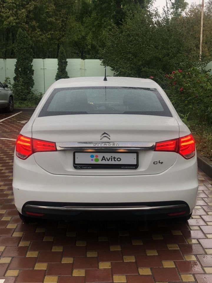 Citroen C4: фото владельца