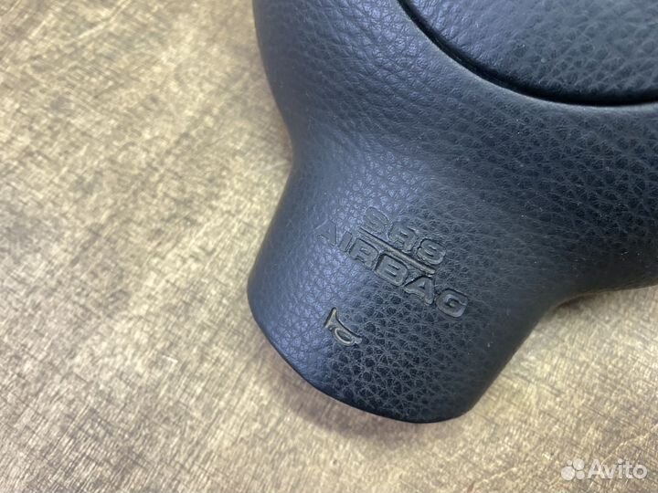 Подушка безопасности водителя Toyota Corolla 120