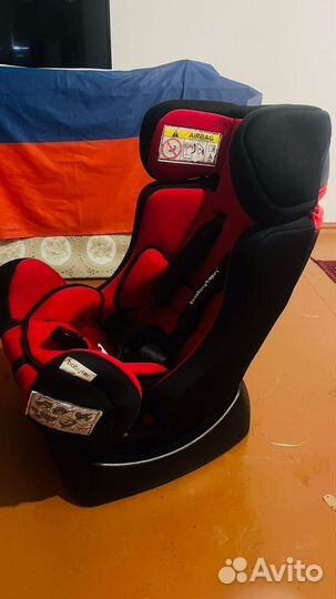 Автомобильное кресло