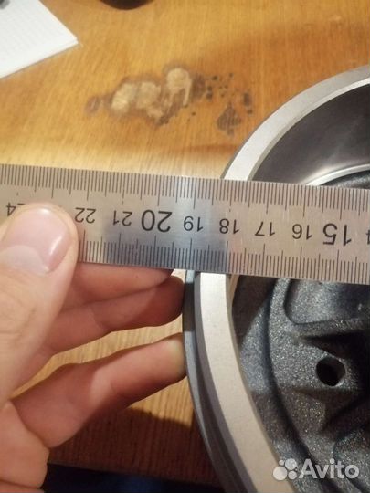 Задний тормозной барабан с подшипником