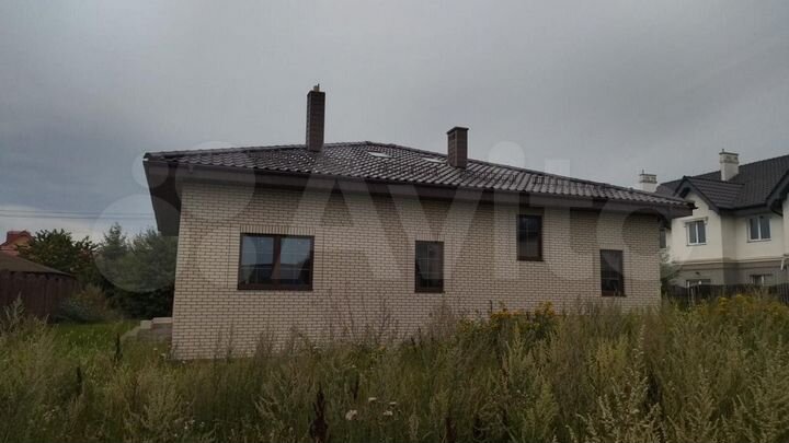 Коттедж 320 м² на участке 13,3 сот.